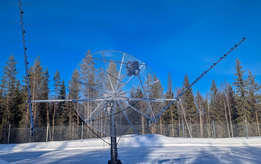 3.7-Meter Antenna System